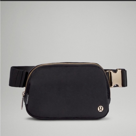 lululemon athletica Handbags - NWT Lululemon Everywhere belt bag Black Velour Gold Hardware 1L